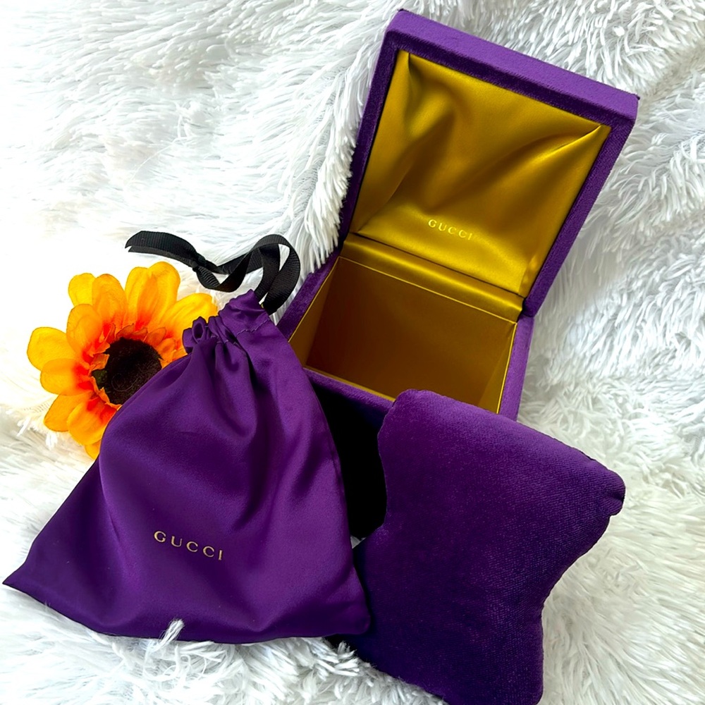 Gucci Bracelet Box with Cushion & Dust Bag
